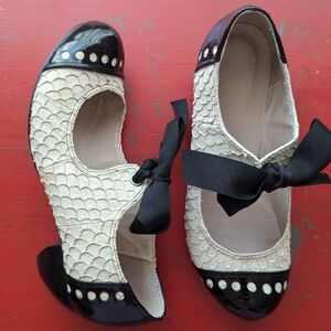 Anthropologie All Black bow tie Mary Janes 39